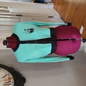 Heart of Haute Cropped Cat Sweater Large